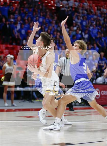 Thumbnail 1 in Fremont vs. Davis (UHSAA 6A Final) photogallery.