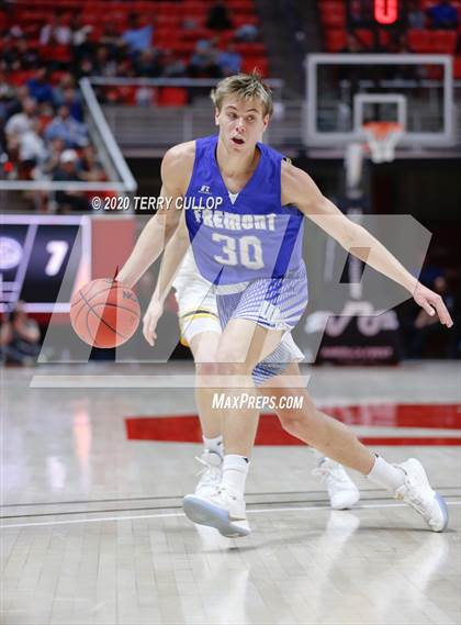 Thumbnail 2 in Fremont vs. Davis (UHSAA 6A Final) photogallery.