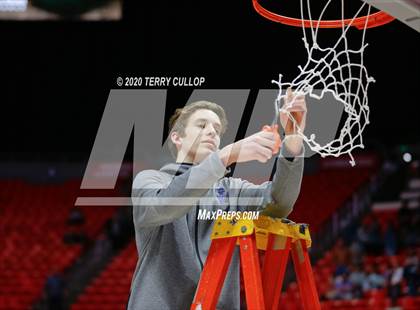 Thumbnail 3 in Fremont vs. Davis (UHSAA 6A Final) photogallery.
