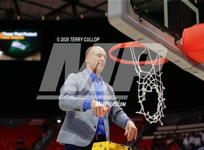 Thumbnail 2 in Fremont vs. Davis (UHSAA 6A Final) photogallery.