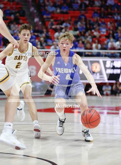 Thumbnail 2 in Fremont vs. Davis (UHSAA 6A Final) photogallery.