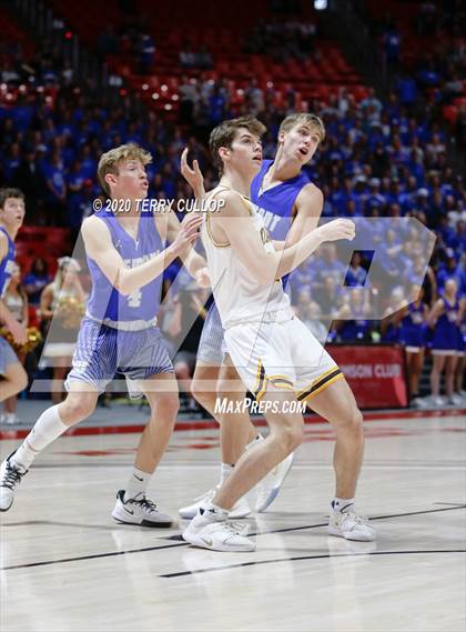 Thumbnail 3 in Fremont vs. Davis (UHSAA 6A Final) photogallery.