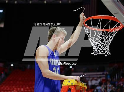 Thumbnail 2 in Fremont vs. Davis (UHSAA 6A Final) photogallery.