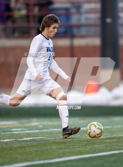 Thumbnail 1 in Rock Canyon vs. Valor Christian (CHSAA 5A Round 1) photogallery.