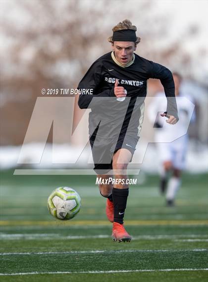 Thumbnail 3 in Rock Canyon vs. Valor Christian (CHSAA 5A Round 1) photogallery.