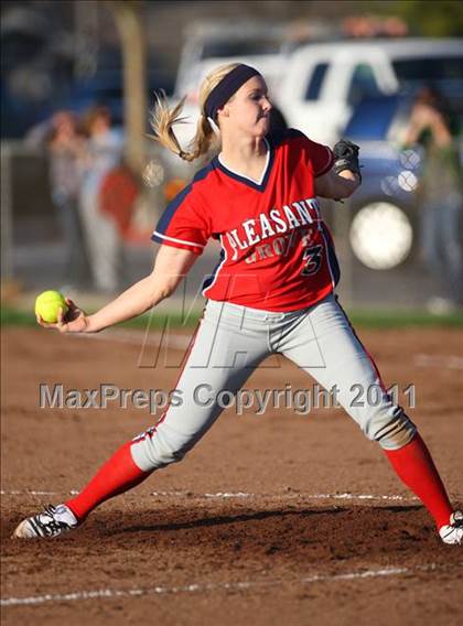 Thumbnail 3 in Pleasant Grove @ Elk Grove photogallery.