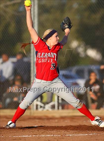 Thumbnail 3 in Pleasant Grove @ Elk Grove photogallery.