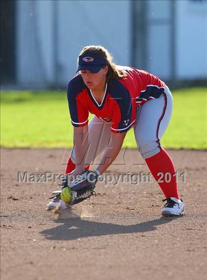 Thumbnail 1 in Pleasant Grove @ Elk Grove photogallery.