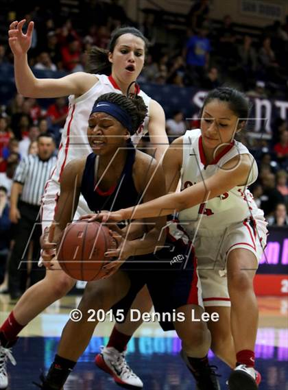 Thumbnail 1 in Dublin vs. Carondelet (CIF NCS D2 Final) photogallery.