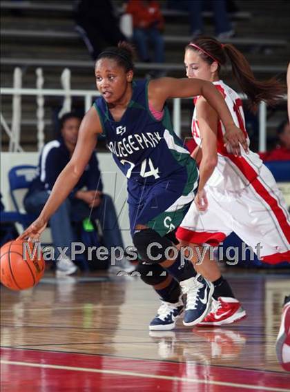 Thumbnail 1 in College Park vs W.B. Ray (McDonald's Texas Invitational) photogallery.