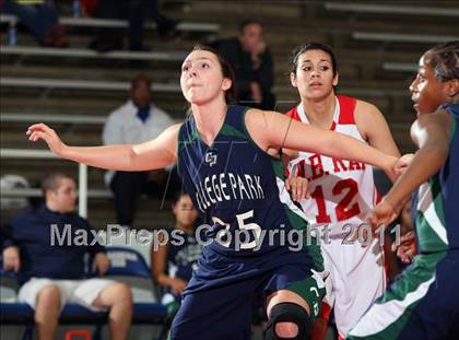 Thumbnail 1 in College Park vs W.B. Ray (McDonald's Texas Invitational) photogallery.