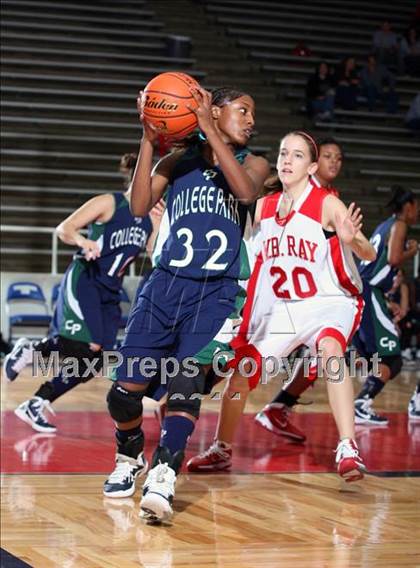 Thumbnail 1 in College Park vs W.B. Ray (McDonald's Texas Invitational) photogallery.