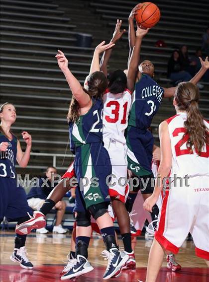 Thumbnail 1 in College Park vs W.B. Ray (McDonald's Texas Invitational) photogallery.