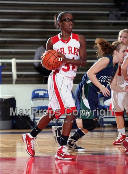 Thumbnail 1 in College Park vs W.B. Ray (McDonald's Texas Invitational) photogallery.