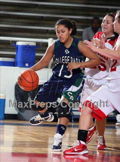 Thumbnail 1 in College Park vs W.B. Ray (McDonald's Texas Invitational) photogallery.