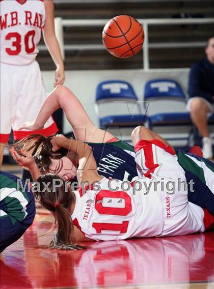 Thumbnail 3 in College Park vs W.B. Ray (McDonald's Texas Invitational) photogallery.