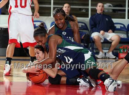 Thumbnail 1 in College Park vs W.B. Ray (McDonald's Texas Invitational) photogallery.