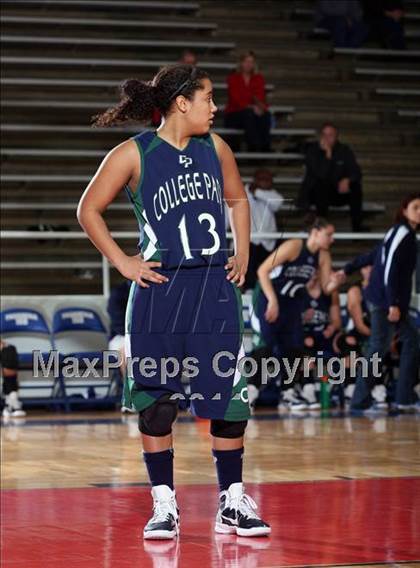 Thumbnail 3 in College Park vs W.B. Ray (McDonald's Texas Invitational) photogallery.