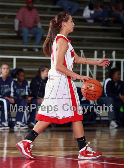 Thumbnail 1 in College Park vs W.B. Ray (McDonald's Texas Invitational) photogallery.