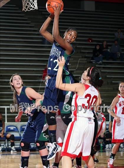 Thumbnail 3 in College Park vs W.B. Ray (McDonald's Texas Invitational) photogallery.