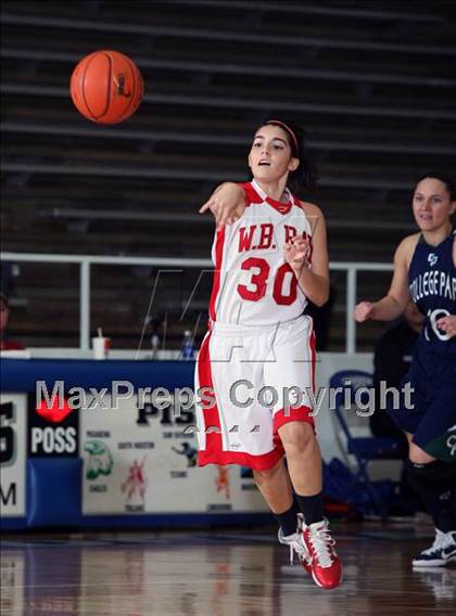 Thumbnail 2 in College Park vs W.B. Ray (McDonald's Texas Invitational) photogallery.