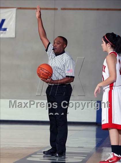 Thumbnail 1 in College Park vs W.B. Ray (McDonald's Texas Invitational) photogallery.