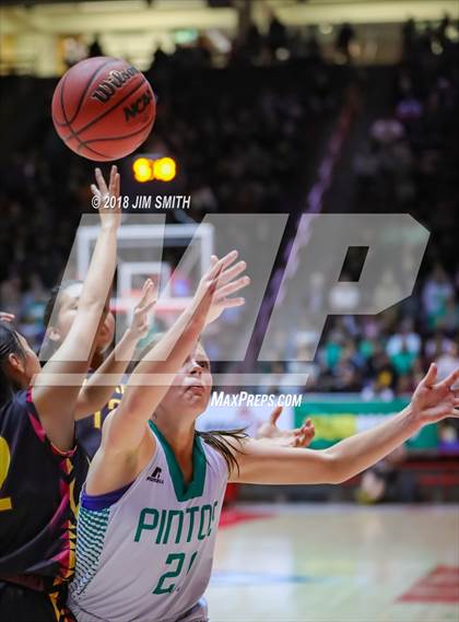 Thumbnail 2 in Santa Fe Indian @ Moriarty (NMAA 4A Quarterfinal) photogallery.