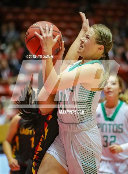 Thumbnail 3 in Santa Fe Indian @ Moriarty (NMAA 4A Quarterfinal) photogallery.