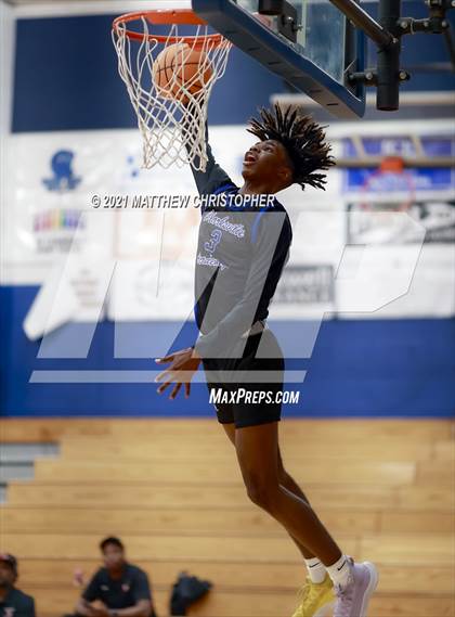 Thumbnail 3 in Clarksville Academy vs. Van Buren County (PCB Marlin Christmas Classic) photogallery.
