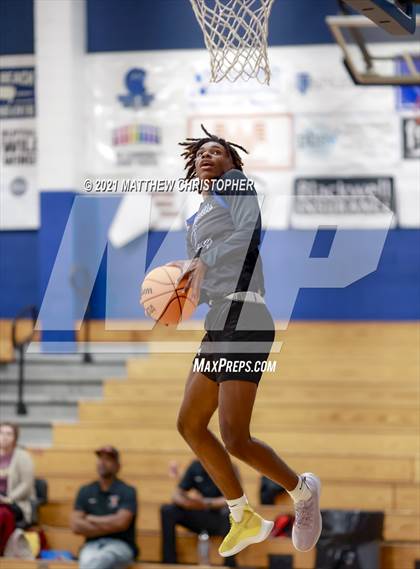 Thumbnail 1 in Clarksville Academy vs. Van Buren County (PCB Marlin Christmas Classic) photogallery.