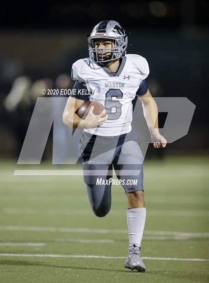 Thumbnail 2 in Martin vs. Lewisville (UIL 6A Area Playoff) photogallery.