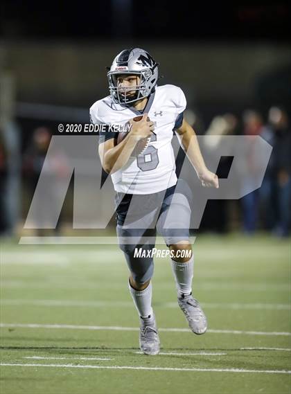 Thumbnail 2 in Martin vs. Lewisville (UIL 6A Area Playoff) photogallery.