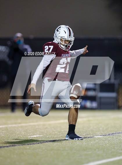 Thumbnail 2 in Martin vs. Lewisville (UIL 6A Area Playoff) photogallery.