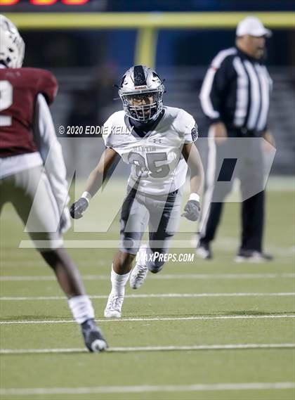 Thumbnail 2 in Martin vs. Lewisville (UIL 6A Area Playoff) photogallery.
