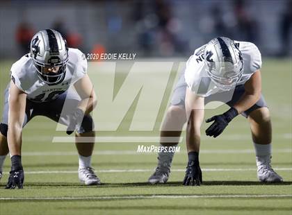 Thumbnail 1 in Martin vs. Lewisville (UIL 6A Area Playoff) photogallery.