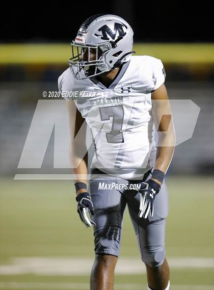 Thumbnail 2 in Martin vs. Lewisville (UIL 6A Area Playoff) photogallery.