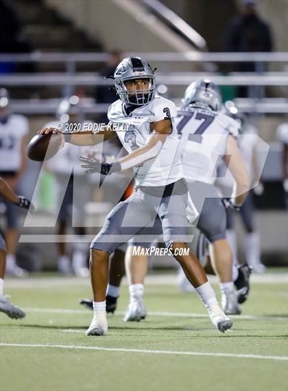 Thumbnail 3 in Martin vs. Lewisville (UIL 6A Area Playoff) photogallery.