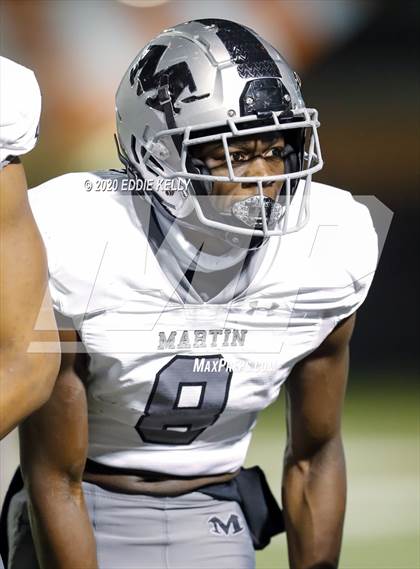 Thumbnail 1 in Martin vs. Lewisville (UIL 6A Area Playoff) photogallery.