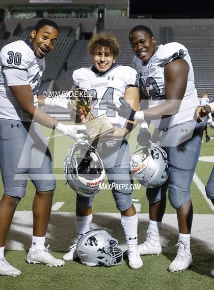 Thumbnail 2 in Martin vs. Lewisville (UIL 6A Area Playoff) photogallery.