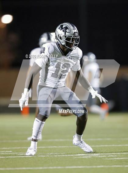 Thumbnail 1 in Martin vs. Lewisville (UIL 6A Area Playoff) photogallery.