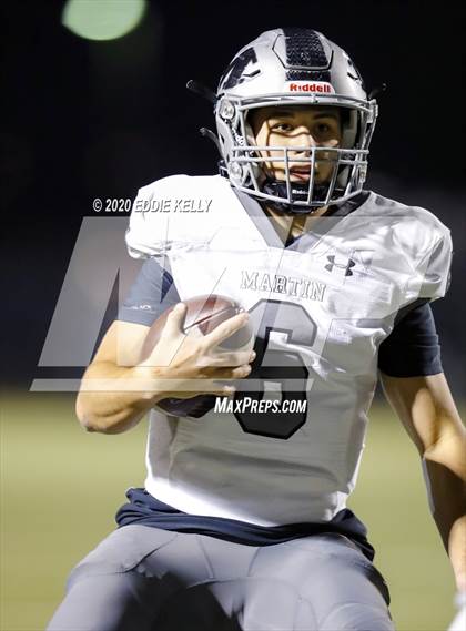 Thumbnail 2 in Martin vs. Lewisville (UIL 6A Area Playoff) photogallery.
