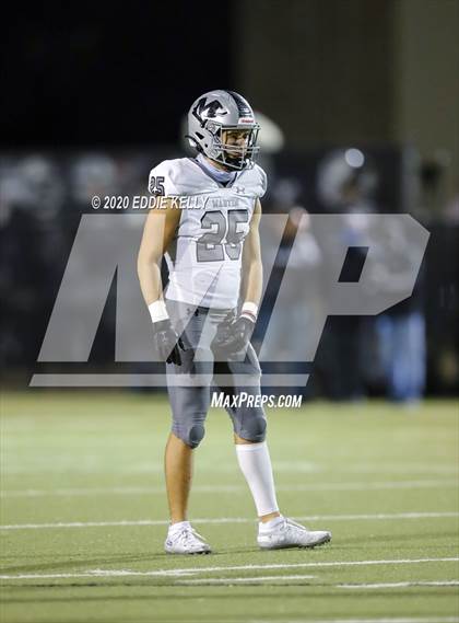 Thumbnail 3 in Martin vs. Lewisville (UIL 6A Area Playoff) photogallery.