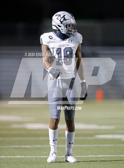 Thumbnail 3 in Martin vs. Lewisville (UIL 6A Area Playoff) photogallery.