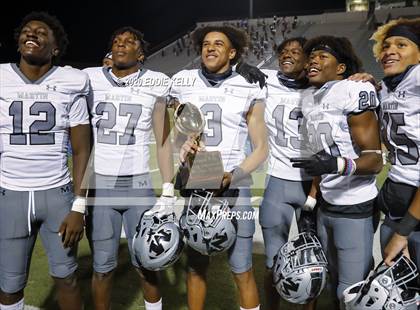 Thumbnail 1 in Martin vs. Lewisville (UIL 6A Area Playoff) photogallery.