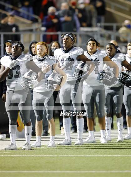 Thumbnail 1 in Martin vs. Lewisville (UIL 6A Area Playoff) photogallery.
