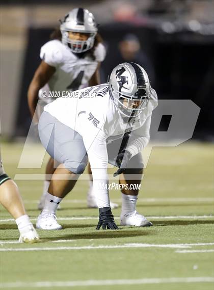 Thumbnail 1 in Martin vs. Lewisville (UIL 6A Area Playoff) photogallery.