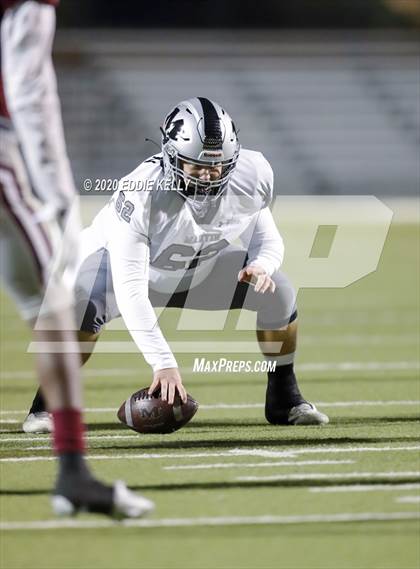 Thumbnail 2 in Martin vs. Lewisville (UIL 6A Area Playoff) photogallery.