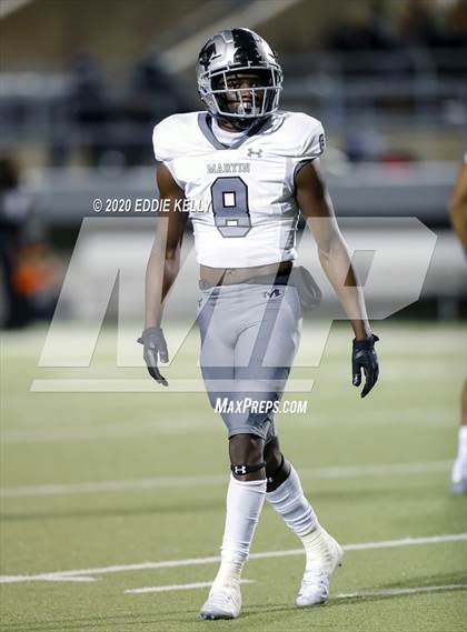 Thumbnail 1 in Martin vs. Lewisville (UIL 6A Area Playoff) photogallery.