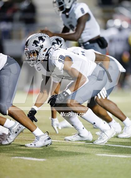 Thumbnail 1 in Martin vs. Lewisville (UIL 6A Area Playoff) photogallery.