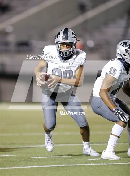Thumbnail 2 in Martin vs. Lewisville (UIL 6A Area Playoff) photogallery.
